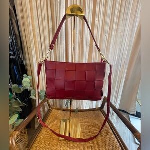 Anna Paola red leather basket weave woven crossbody handbag w/ removable straps